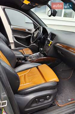 Внедорожник / Кроссовер Audi Q5 2011 в 