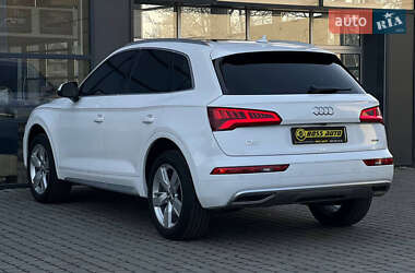 Внедорожник / Кроссовер Audi Q5 2019 в 