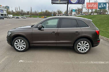 Внедорожник / Кроссовер Audi Q5 2011 в 