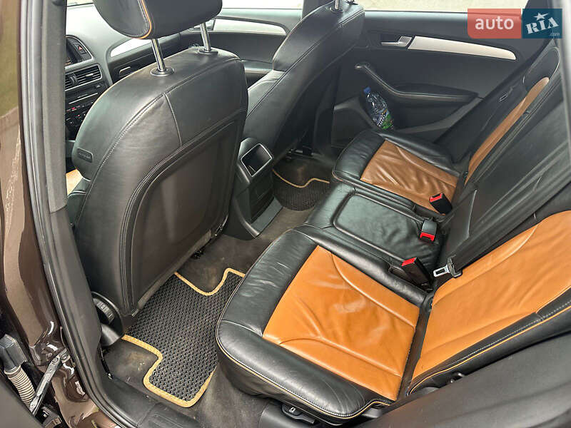 Внедорожник / Кроссовер Audi Q5 2011 в Кривом Роге