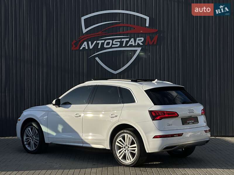 Внедорожник / Кроссовер Audi Q5 2018 в Мукачево