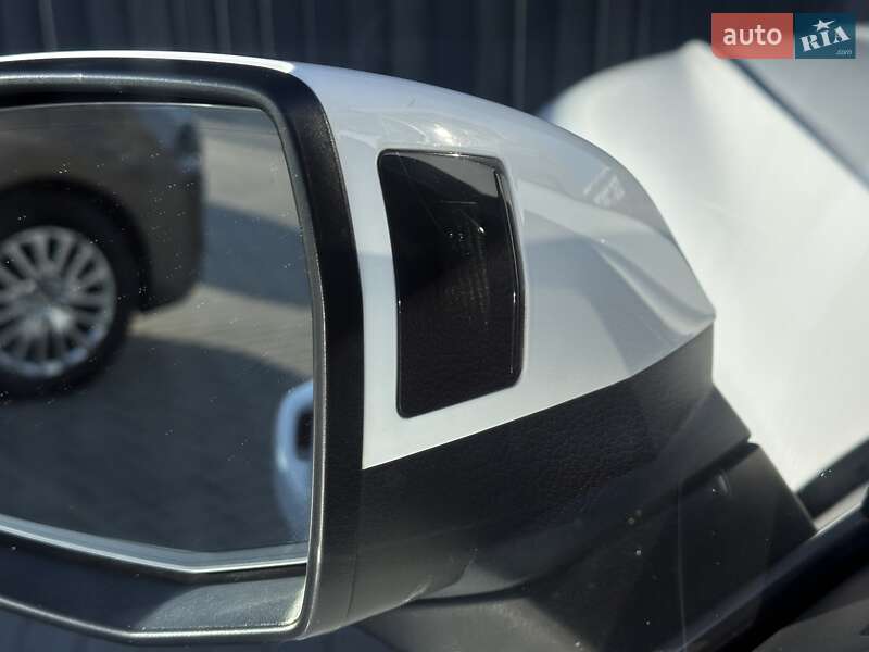 Внедорожник / Кроссовер Audi Q5 2018 в Мукачево