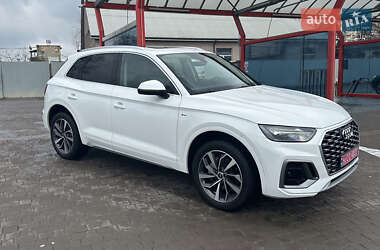 Внедорожник / Кроссовер Audi Q5 2022 в Львове