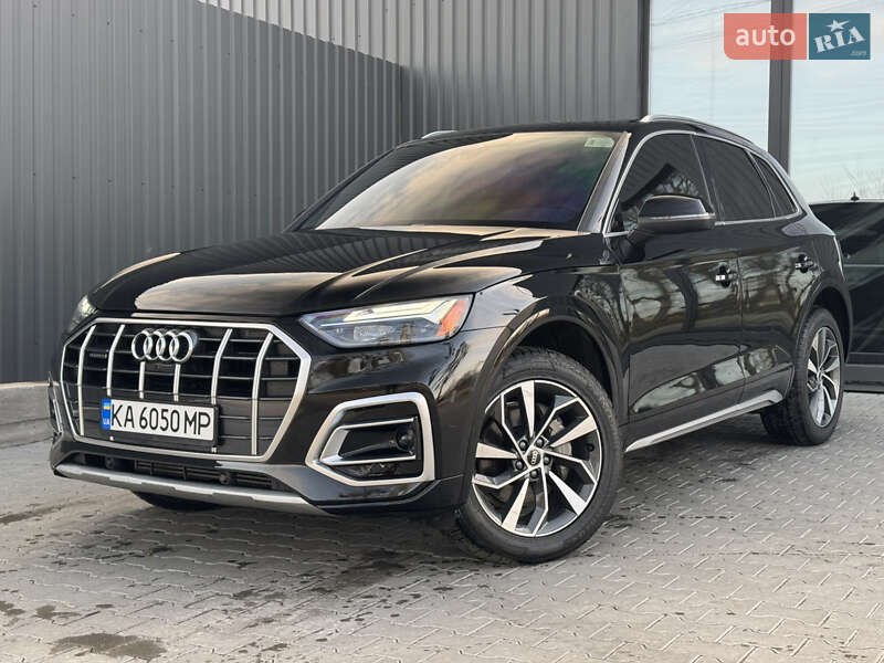 Внедорожник / Кроссовер Audi Q5 2020 в 
