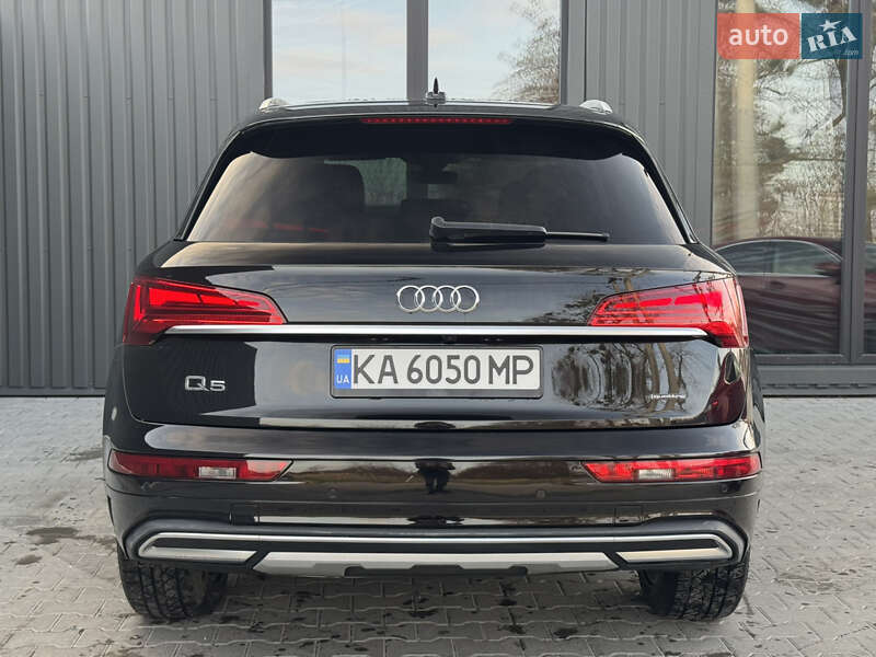 Позашляховик / Кросовер Audi Q5 2020 в Києві