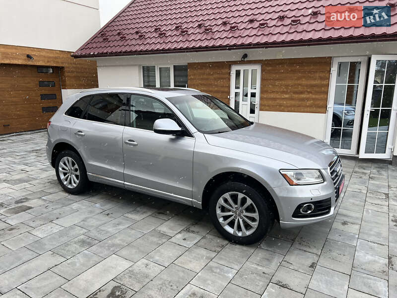 Внедорожник / Кроссовер Audi Q5 2017 в 