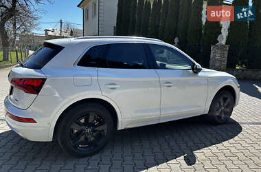 Внедорожник / Кроссовер Audi Q5 2019 в 