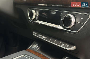 Внедорожник / Кроссовер Audi Q5 2017 в 