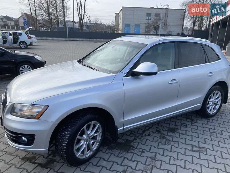 Позашляховик / Кросовер Audi Q5 2010 в Львові