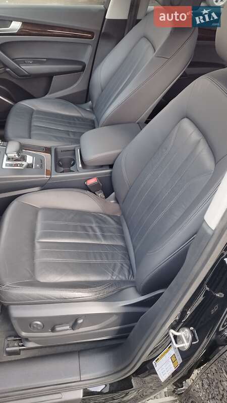 Внедорожник / Кроссовер Audi Q5 2018 в Шепетовке