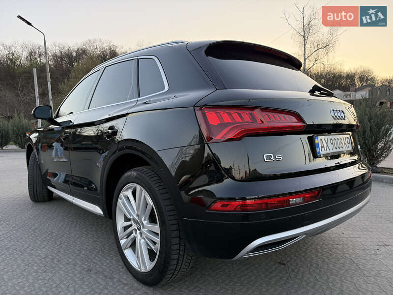 Внедорожник / Кроссовер Audi Q5 2018 в Полтаве