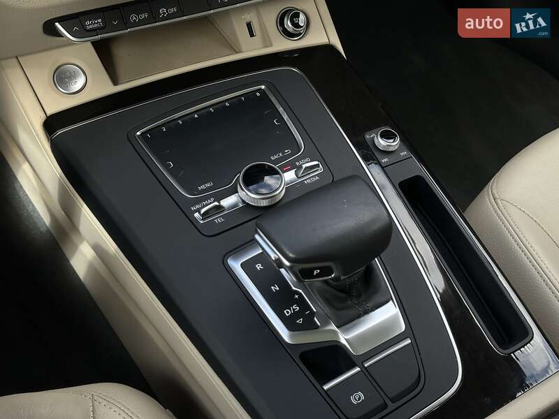 Внедорожник / Кроссовер Audi Q5 2018 в Мукачево