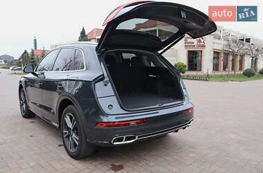 Внедорожник / Кроссовер Audi Q5 2019 в 