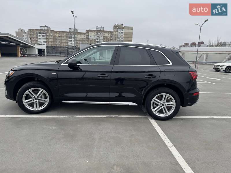 Внедорожник / Кроссовер Audi Q5 2024 в Киеве