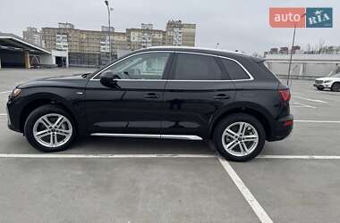 Внедорожник / Кроссовер Audi Q5 2024 в 