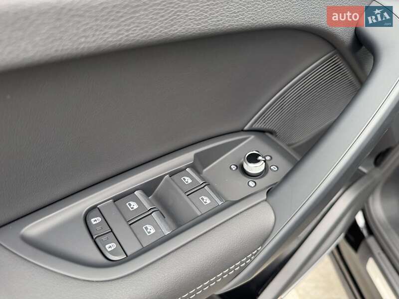 Внедорожник / Кроссовер Audi Q5 2024 в Киеве