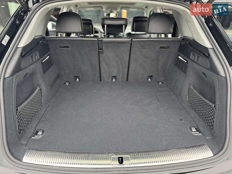 Внедорожник / Кроссовер Audi Q5 2024 в Киеве