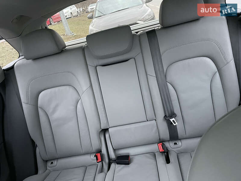 Внедорожник / Кроссовер Audi Q5 2016 в Киеве