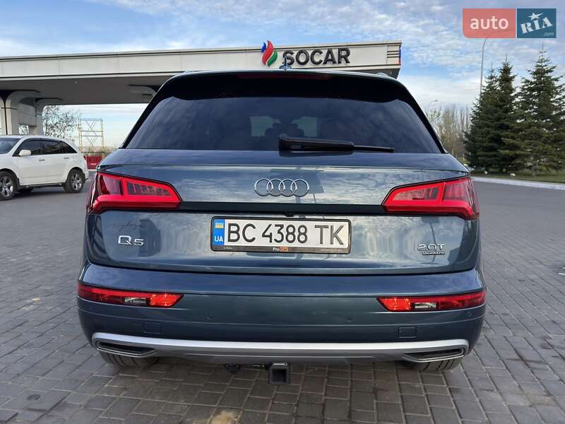 Внедорожник / Кроссовер Audi Q5 2018 в Одессе