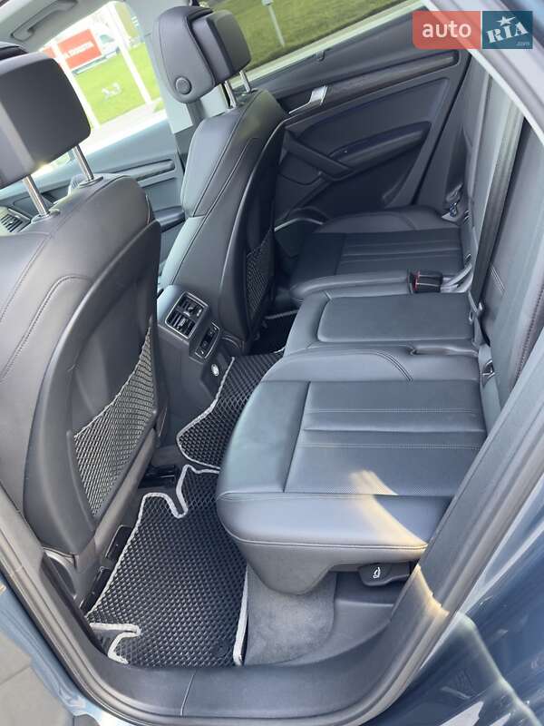 Внедорожник / Кроссовер Audi Q5 2018 в Одессе