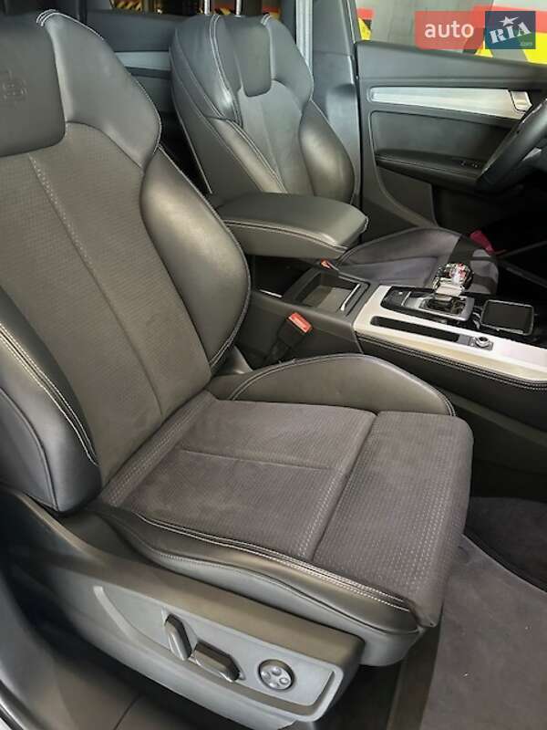 Позашляховик / Кросовер Audi Q5 2021 в Львові