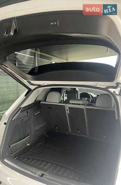 Внедорожник / Кроссовер Audi Q5 2018 в 