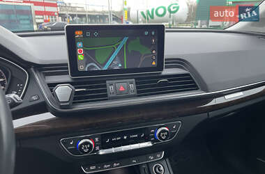 Внедорожник / Кроссовер Audi Q5 2018 в 