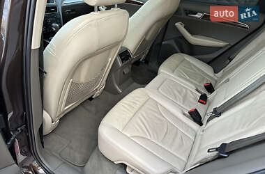 Внедорожник / Кроссовер Audi Q5 2010 в 
