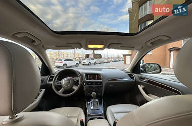 Внедорожник / Кроссовер Audi Q5 2010 в 