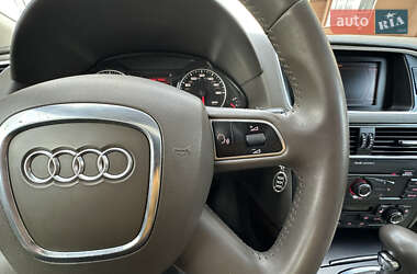 Внедорожник / Кроссовер Audi Q5 2010 в 