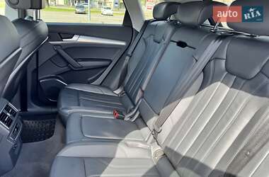 Позашляховик / Кросовер Audi Q5 2019 в 