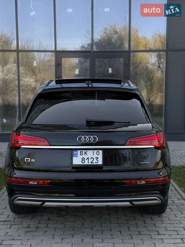Внедорожник / Кроссовер Audi Q5 2021 в Ровно