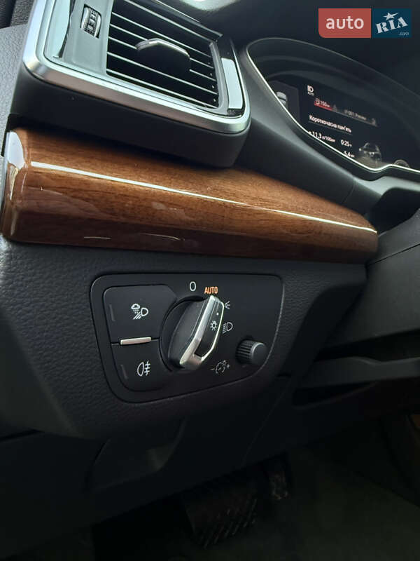 Позашляховик / Кросовер Audi Q5 2021 в Рівному