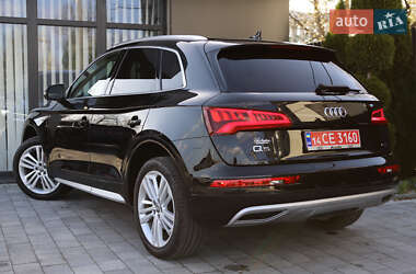 Внедорожник / Кроссовер Audi Q5 2019 в 