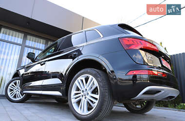Внедорожник / Кроссовер Audi Q5 2019 в 