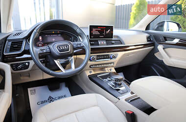 Внедорожник / Кроссовер Audi Q5 2019 в 