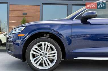 Внедорожник / Кроссовер Audi Q5 2018 в 