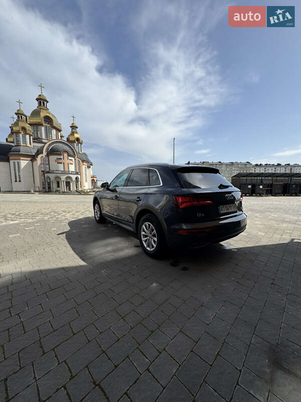 Внедорожник / Кроссовер Audi Q5 2019 в Ивано-Франковске