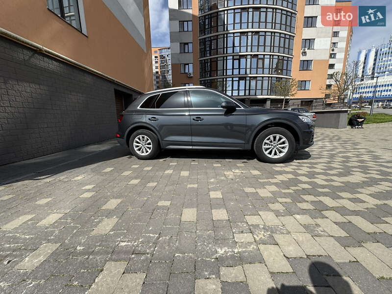 Внедорожник / Кроссовер Audi Q5 2019 в Ивано-Франковске