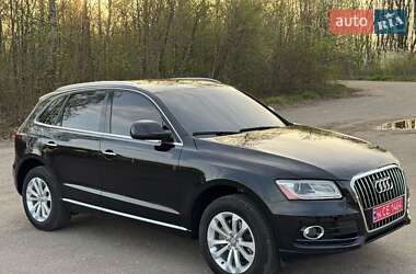 Позашляховик / Кросовер Audi Q5 2015 в 