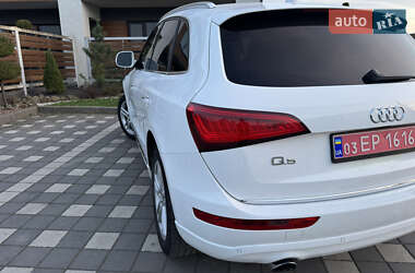 Позашляховик / Кросовер Audi Q5 2017 в 