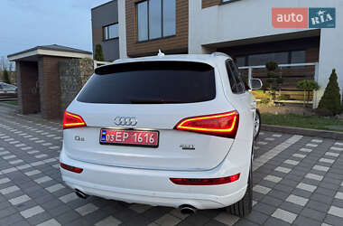 Позашляховик / Кросовер Audi Q5 2017 в 