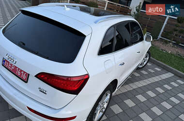 Позашляховик / Кросовер Audi Q5 2017 в 