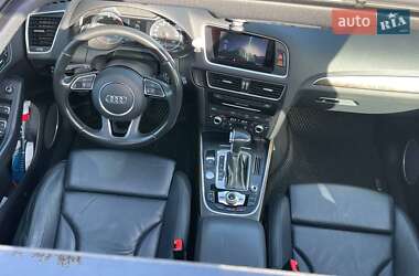 Внедорожник / Кроссовер Audi Q5 2015 в 