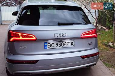 Внедорожник / Кроссовер Audi Q5 2017 в 