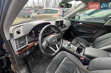 Внедорожник / Кроссовер Audi Q5 2018 в 