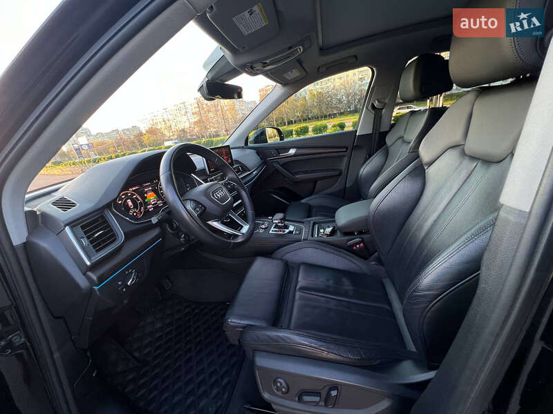 Внедорожник / Кроссовер Audi Q5 2019 в Киеве