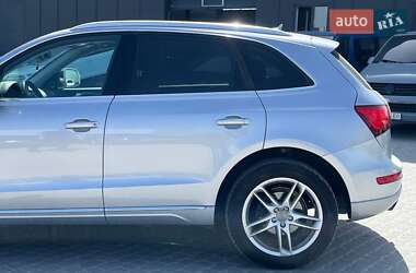 Позашляховик / Кросовер Audi Q5 2015 в 