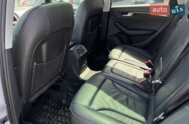 Позашляховик / Кросовер Audi Q5 2015 в 