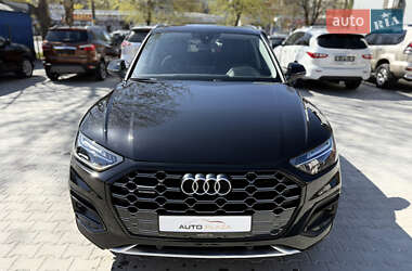 Внедорожник / Кроссовер Audi Q5 2022 в 